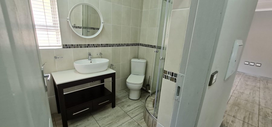 5 Bedroom Property for Sale in Protea Park North West